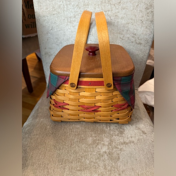 Longaberger 2000 Christmas Collection Deck The Halls Basket - liner & protector - Picture 9 of 12